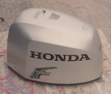 Cargar imagen en el visor de la galería, BF 135 150 115 hp Honda 63100-ZY6-030ZA ENGINE COVER ASSY top cowl