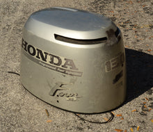 Load image into Gallery viewer, BF 130 115 hp Honda 63100-ZW5-030ZA ENGINE COVER ASSY cowl , top