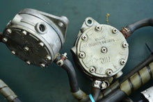 Cargar imagen en el visor de la galería, DT 150 175 200 HP Suzuki 15100-92E02 FUEL PUMP ASSY, 15410-92E02 FUEL FILTER, 15200-87D10, Super 6 cylinder EFI