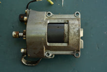 Lade das Bild in den Galerie-Viewer, DT 150 175 200 DF 60 70 HP Suzuki Starter Motor 31100-87d10 with bracket 31911-87d11 (bracket only for DT application) S114-551A
