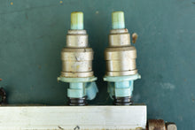 Cargar imagen en el visor de la galería, DT 150 175 200 Suzuki Fuel Injectors 15710-92e01, fuel pipe, Two Stroke, Super Six