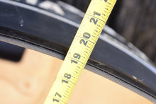 Cargar imagen en el visor de la galería, F 80 HP Yamaha Top Cowl, engine cover hood, 67G-42610-00-4D, f100 carb, Four stroke - not efi