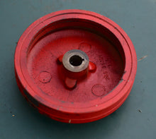 Lade das Bild in den Galerie-Viewer, 7.5 9.8 hp Mercury flywheel for manual start 6105a9, stamped 236 38397, merc 110 two stroke