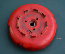Lade das Bild in den Galerie-Viewer, 7.5 9.8 hp Mercury flywheel for manual start 6105a9, stamped 236 38397, merc 110 two stroke
