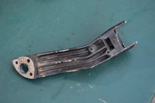 Lade das Bild in den Galerie-Viewer, 7.5 9.8 hp Mercury bracket steering arm 96432, merc 110 two stroke