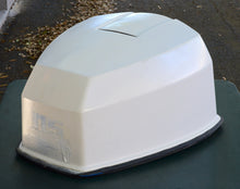 Cargar imagen en el visor de la galería, 88 90 115 112 hp Johnson Evinrude 0436148 436148 ENGINE COVER ASSY crossflow and bubble back also compatible w 85, 88 90 hp V-4 outboards
