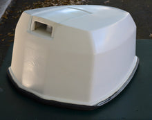 Cargar imagen en el visor de la galería, 88 90 115 112 hp Johnson Evinrude 0436148 436148 ENGINE COVER ASSY crossflow and bubble back also compatible w 85, 88 90 hp V-4 outboards