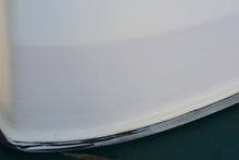 Cargar imagen en el visor de la galería, 88 90 115 112 hp Johnson Evinrude 0436148 436148 ENGINE COVER ASSY crossflow and bubble back also compatible w 85, 88 90 hp V-4 outboards