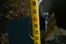 Cargar imagen en el visor de la galería, 88 90 115 112 hp Johnson Evinrude 0436148 436148 ENGINE COVER ASSY crossflow and bubble back also compatible w 85, 88 90 hp V-4 outboards