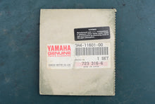 Lade das Bild in den Galerie-Viewer, 40 50 Yamaha piston ring set 6h4-11601-00, crank & piston, late 80s-mid 90s, crank & piston