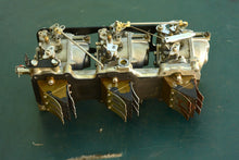 Load image into Gallery viewer, sold ebay JULY 3rd-------90 hp yamaha 90etlf carb set #2, 6H1-14301 6H1-14302 6H1-14303, two stroke