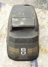 Lade das Bild in den Galerie-Viewer, 60 hp Mercury engine cover 6227A17 6228A3 Mariner Two Stroke 3 Cyl Outboard
