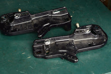 Cargar imagen en el visor de la galería, 9.8 hp Tohatsu Nissan 3AAQ621131 3AAQ621121 CLAMP BRACKET set, four stroke, 8 hp compatible stern brackets