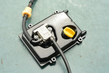 Cargar imagen en el visor de la galería, 9.8 hp Tohatsu Nissan 3V1B010210 COVER, CYLINDER HEAD, four strok 8 hp compatible