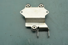 Cargar imagen en el visor de la galería, 9.8 hp Tohatsu Nissan 3V1069000 ELECTRIC BRACKET, four stroke, 8 hp compatible