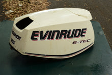 Load image into Gallery viewer, 25 30 hp Evinrude E-tec top engine cover cowl 285824 0285824 two stroke BRP