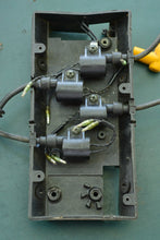 Cargar imagen en el visor de la galería, DT 90 100 hp Suzuki coil electrical bracket, 3 ignition coils f6t530 33410-87D70 two stroke