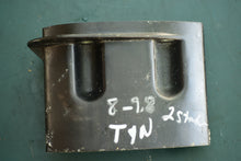 Cargar imagen en el visor de la galería, 9.8 hp Tohatsu Nissan 3B2S611100 EXTENSION HOUSING UL, two stroke 2002 2003 8 hp NS MS