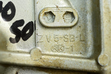 Load image into Gallery viewer, BF 40 45 50 hp Honda 50301-ZV5-020ZA BRACKET, R, 50311-ZV5-010ZA BRACKET, L four stroke