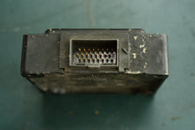 Load image into Gallery viewer, 225 250 hp Mercury 83004414 IGN ECU, 830044 14 Ignition ECM Control Unit 3.0 Liter EFI Two Stroke 112100-3100