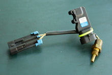 Cargar imagen en el visor de la galería, 30 40 50 60 hp Mercury map sensor 854445 16212460 - 8M0148668 TEMPERATURE SENSOR four stroke EFI