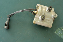 Cargar imagen en el visor de la galería, 25 15 30 hp Evinrude E-tec fuel injector 353748 two stroke 5007894 5006635