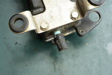 Cargar imagen en el visor de la galería, 150 175 hp Johnson Evinrude Fuel Reservoir 0438934 438934 97-98