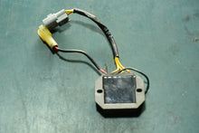 Cargar imagen en el visor de la galería, 25 30 40 50 75 90 hp Tohatsu Nissan 3T5760600 voltage RECTIFIER 3T5760600, four stroke MFS NFS