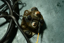 Cargar imagen en el visor de la galería, 150 175 200 hp Mercury EFI 96220A16 engine Harness 84-857165 84-8571653 a1, trim relays, two stroke 1996