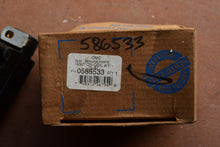 Load image into Gallery viewer, 200 225 250 hpJohnson Evinrude 0586533 586533 Ignition Coil, two stroke
