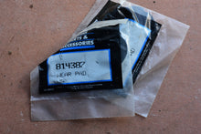 Lade das Bild in den Galerie-Viewer, Mercruiser Alpha One Gen 2 Quicksilver 814387 Wear Pad