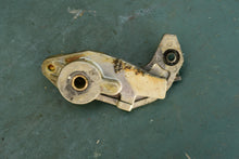 Cargar imagen en el visor de la galería, 60 70 80 115 120 140 hp Tohatsu Nissan throttle advance lever 3B7637120 two stroke carb