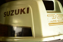 Cargar imagen en el visor de la galería, DT 25 28 hp Suzuki pull start 18100-93400 STARTER ASSY, RECOIL, two stroke NLA late 70s, 80s