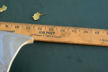 Cargar imagen en el visor de la galería, 9.9 15 18 hp Tohatsu Nissan 3R3S670040 DRIVE SHAFT COVER L & R MFS NFS four stroke