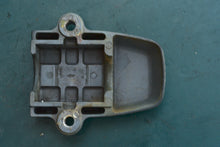 Lade das Bild in den Galerie-Viewer, DF 25 40 50 hp Suzuki 54221-95J00-0EP LOWER MOUNT COVERS nla Four Stroke twin v