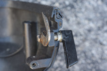 Lade das Bild in den Galerie-Viewer, 115 HP Mercury lower cowl cover Starboard 2188-821873, bottom cowl