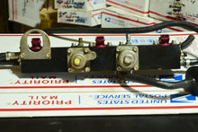 Lade das Bild in den Galerie-Viewer, 115 90 75 hp Mercury Optimax 880037T03 FUEL RAIL ASSEMBLY DFI, 804528 Fuel INJECTOR (3) DFI Two Stroke (Copy)