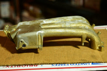 Cargar imagen en el visor de la galería, 50 40 hp Tohatsu Nissan 3KY020911M INTAKE MANIFOLD MFS NFS Four Stroke outboard motors