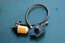 Cargar imagen en el visor de la galería, 50 40 hp Tohatsu Nissan 3KY040000 FUEL PUMP assy, FUEL FILTER MFS