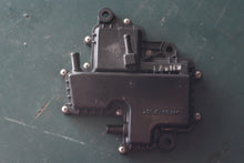 Load image into Gallery viewer, DF 9.9b 15 20 HP Suzuki evaporation chamber 15690-89L02, 9.9 hp