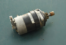 Cargar imagen en el visor de la galería, DT 140 115 hp Suzuki STARTER MOTOR Assy 31100-94601 1999 two stroke 1986-2001