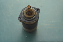 Cargar imagen en el visor de la galería, DT 140 115 hp Suzuki STARTER MOTOR Assy 31100-94601 1999 two stroke 1986-2001