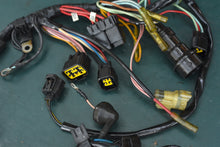Load image into Gallery viewer, F 100 80 hp Yamaha Engine Wiring Harness 67f-82590-00-00 four stroke 1999