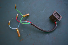 Lade das Bild in den Galerie-Viewer, 90 hp Mercury 856990 SWITCH ASSEMBLY bottom cowl OEM 25 - 300 hp Two Stroke