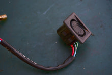 Lade das Bild in den Galerie-Viewer, 90 hp Mercury 856990 SWITCH ASSEMBLY bottom cowl OEM 25 - 300 hp Two Stroke