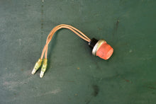 Load image into Gallery viewer, DT 140 115 hp Suzuki reset button electrical starter Two Stroke