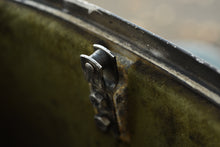 Lade das Bild in den Galerie-Viewer, 40 HP Mercury Tracker Cowling 819748A 50 HP Compatible, Force Two Stroke 1995 - 99