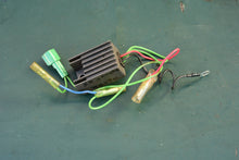 Cargar imagen en el visor de la galería, 50 hp Yamaha 6H2-81960-10-00 RECTIFIER & REGULATOR voltage OEM Two Stroke 40 60 70 hp