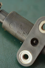 Lade das Bild in den Galerie-Viewer, 25 HP Mercury Crankshaft Positioning Sensor 5563511- Four Stroke 1999-2005