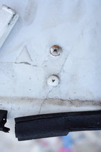 Cargar imagen en el visor de la galería, 70 HP tohatsu nissan Cowling two cylinder, engine cover, top cowl, hood